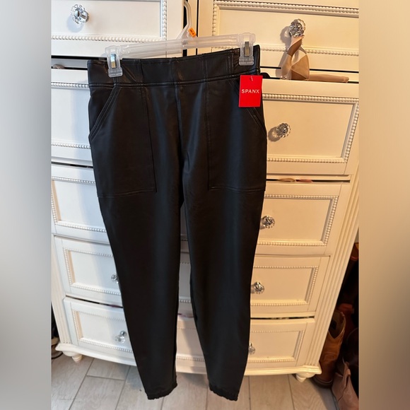 Spanx Leather Like Jogger Sz Small - Picture 2 of 8